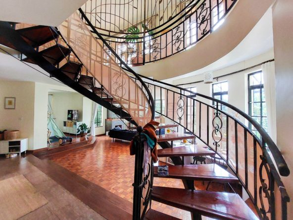 4-bedroom house for sale Woodvale Drive, Runda, Nairobi. Mbugani Villas. close to the UNEP, Rosslyn Academy, German school and the Village market. FIT PROPERTY