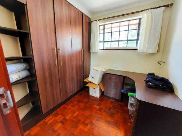 4-bedroom house for sale Woodvale Drive, Runda, Nairobi. Mbugani Villas. close to the UNEP, Rosslyn Academy, German school and the Village market. FIT PROPERTY