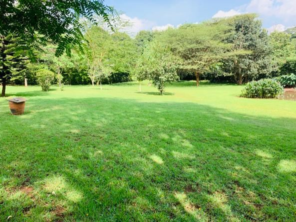 4 bed in Kigwa Ridge, Nairobi. Shares a boundary with Windsor Golf & Country club. UN approved property. KES 130M. FIT Property