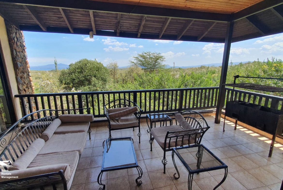 Villa for Sale, Great Rift Valley Lodge, Naivasha. This bright and airy villa has 3 bedrooms all En-suite and features hard wood floors. FIT PROPERTY