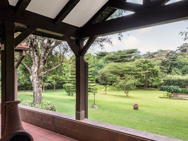 4 bed in Kigwa Ridge, Nairobi. Shares a boundary with Windsor Golf & Country club. UN approved property. KES 130M. FIT Property