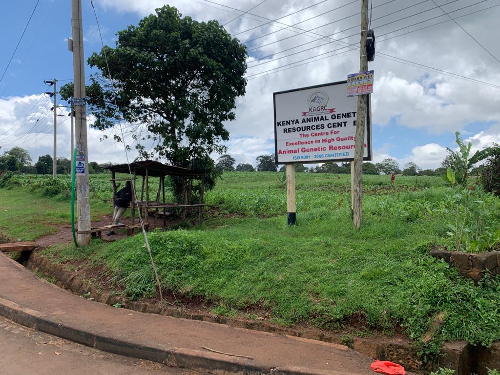 Exceptional 5 Acre Commercial Plot on Lower Kabete Road. Land is divided into two clean titles of 2.5 acres each. Price: KES 100 million per acre FIT PROPERTY